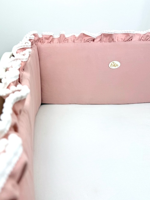 Ochraniacz gładki z falbanką i pomponikami "Boho Pom"